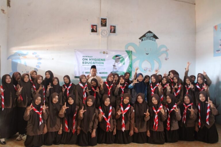 Dokumentasi Pemateri saat bersama Peserta di Yayasan Nurud Dhalam Foto : Istimewa